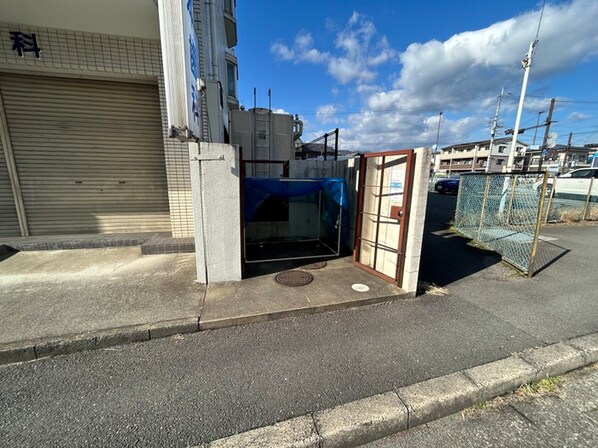 千代田マンション長岡京の物件外観写真